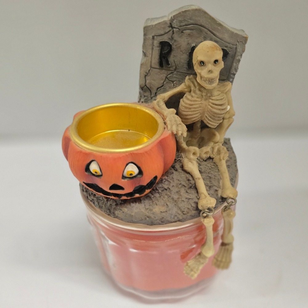 Candle-lite Halloween Pumpkin Scented Candle Skeleton Tombstone Lid 11.5oz